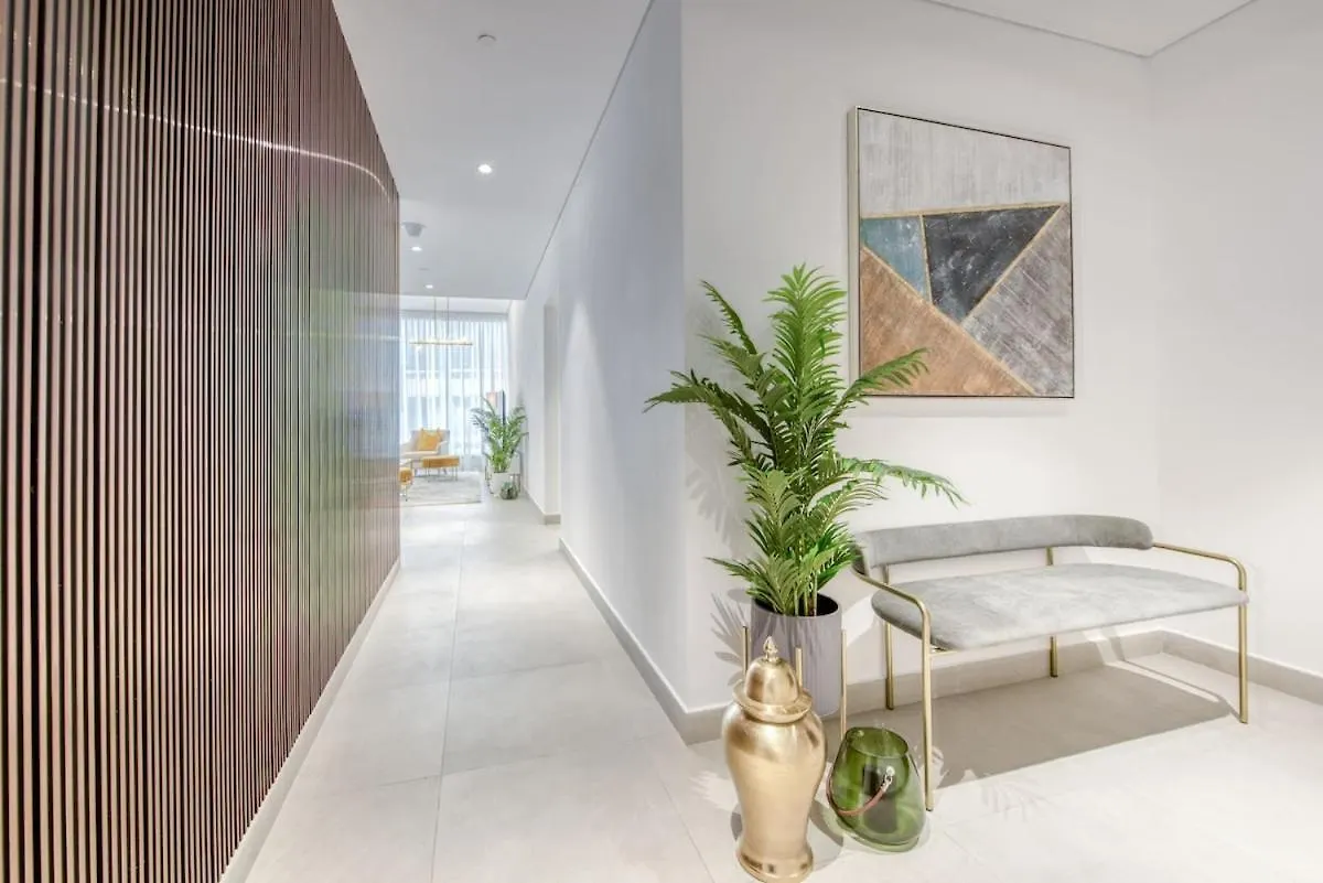 Luxury 3 Bed Apartment In Dubai Marina
