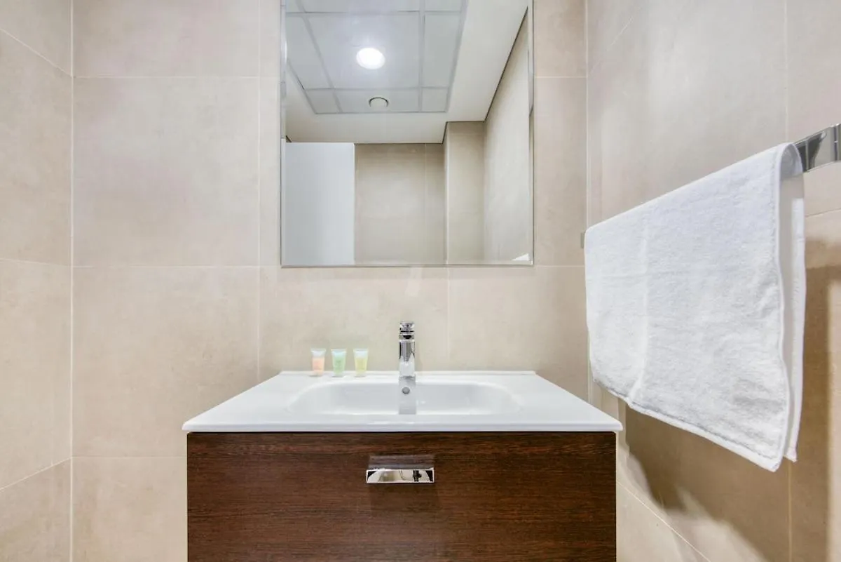 Luxury 3 Bed Apartment In Dubai Marina 0*,  Verenigde Arabische Emiraten